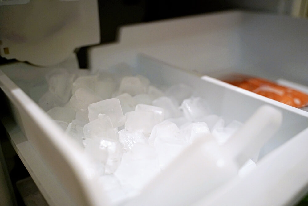 東芝三門冰箱製冰盒
