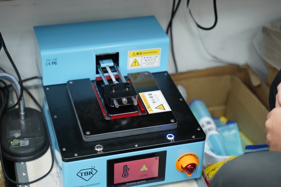 iPhone 13 Pro 拆機