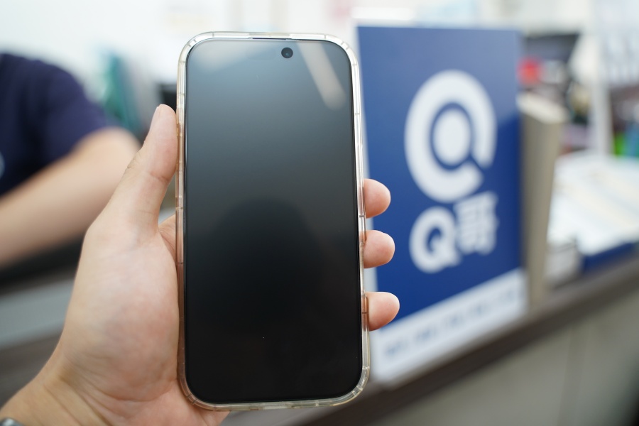 iPhone 保護貼更換